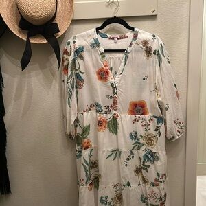 JOHNNY WAS - Floral Cotton Flouncy Dress underlayment, gathered sleeve. SIZE L